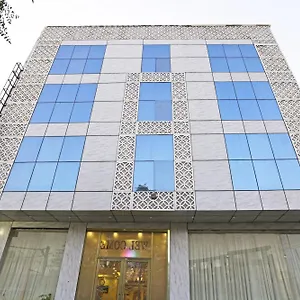 Hotel D'capitol - Delhi Airport, New Delhi