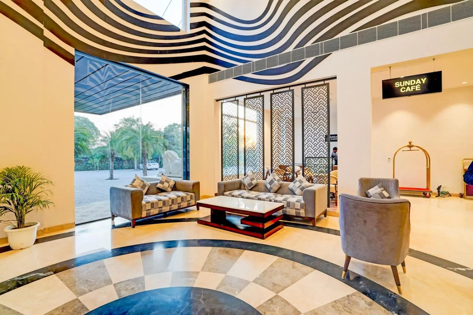 Hotel Tark Plaza A Family Hotel Near Igi Airport Delhi New Delhi