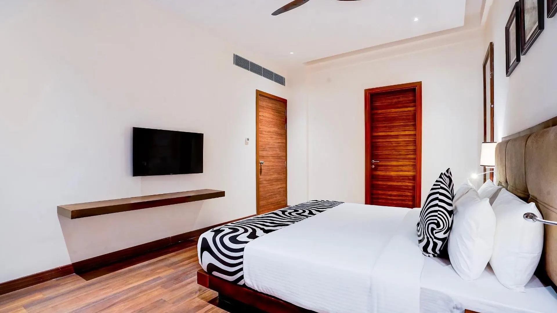Hotel Tark Plaza A Family Hotel Near Igi Airport Delhi New Delhi