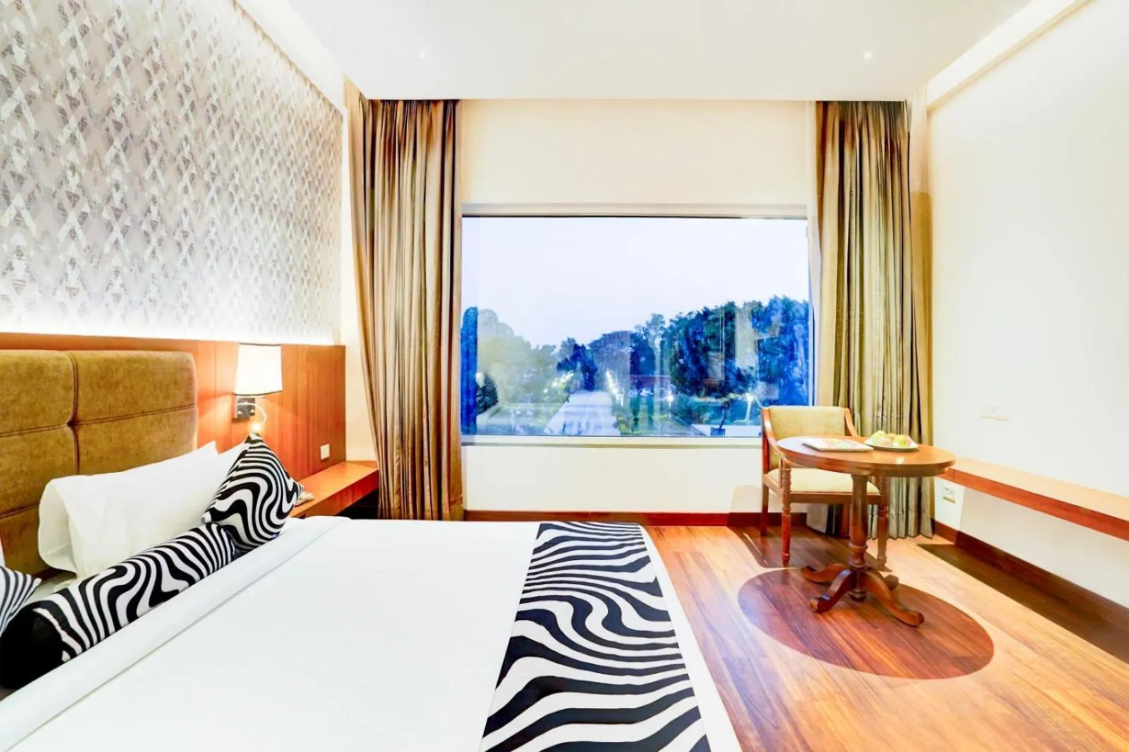 ****  Hotel Tark Plaza A Family Hotel Near Igi Airport Delhi New Delhi India