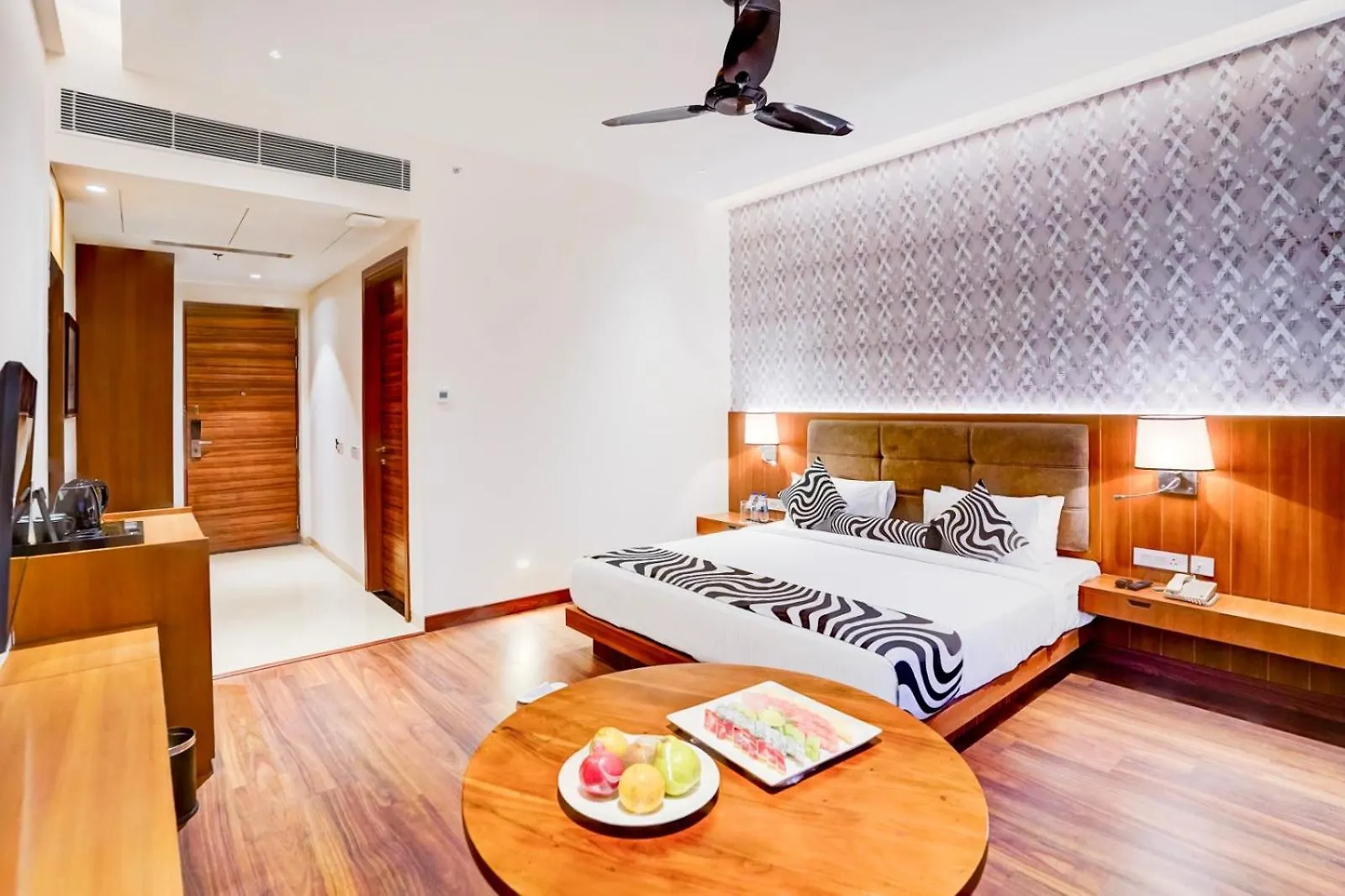 Hotel Tark Plaza A Family Hotel Near Igi Airport Delhi New Delhi