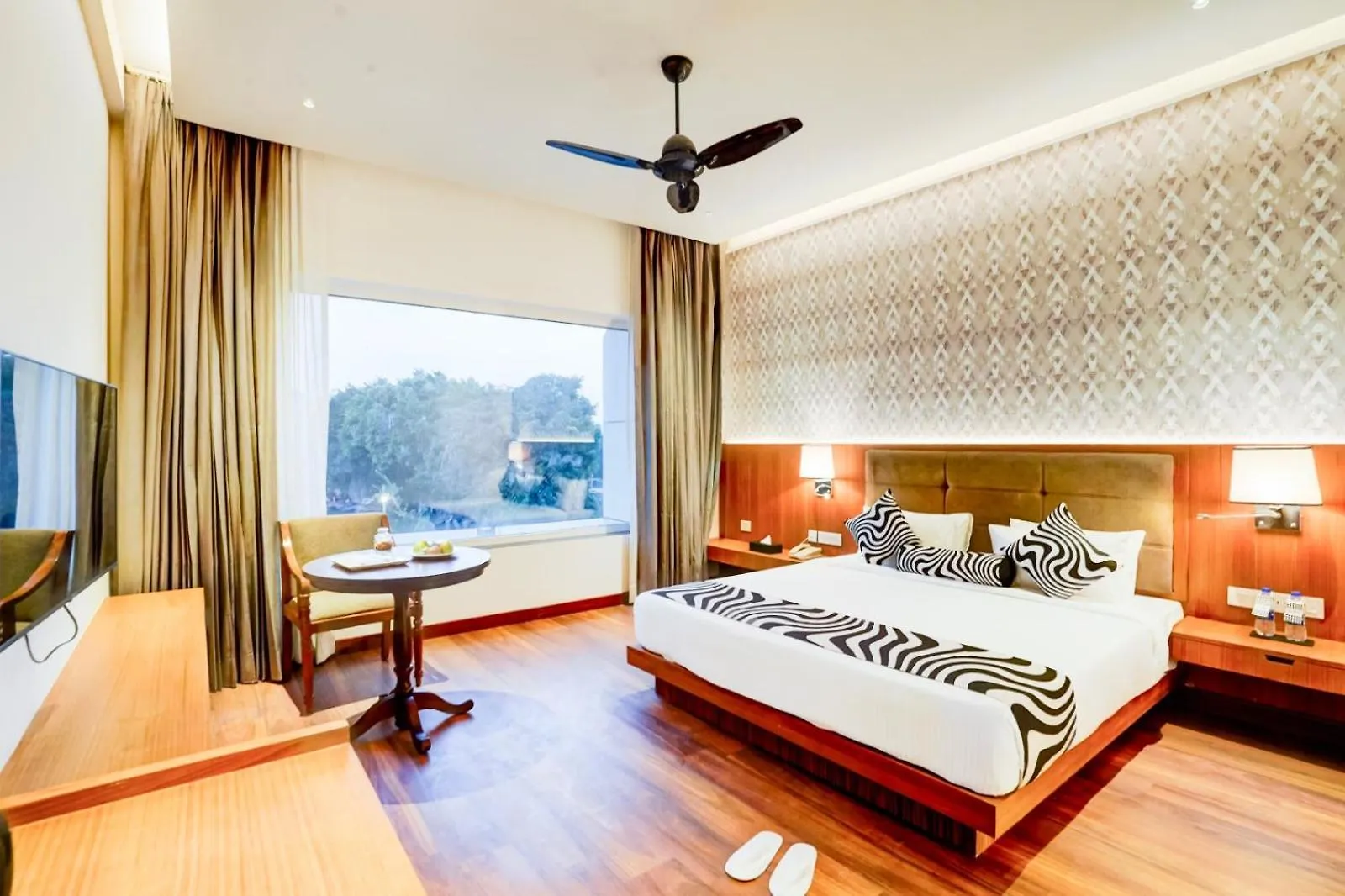 Hotel Tark Plaza A Family Hotel Near Igi Airport Delhi New Delhi 4*,